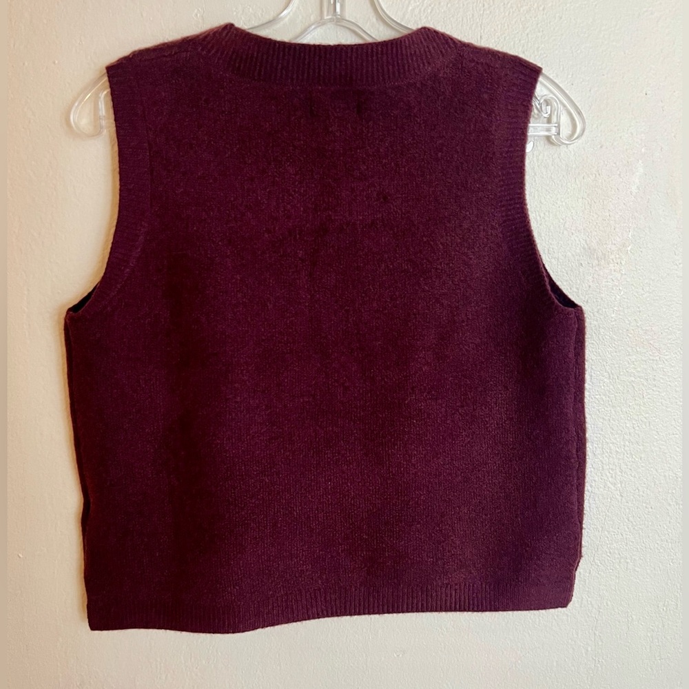 Burgundy Sleeveless Knit Top - Picture 3 of 3